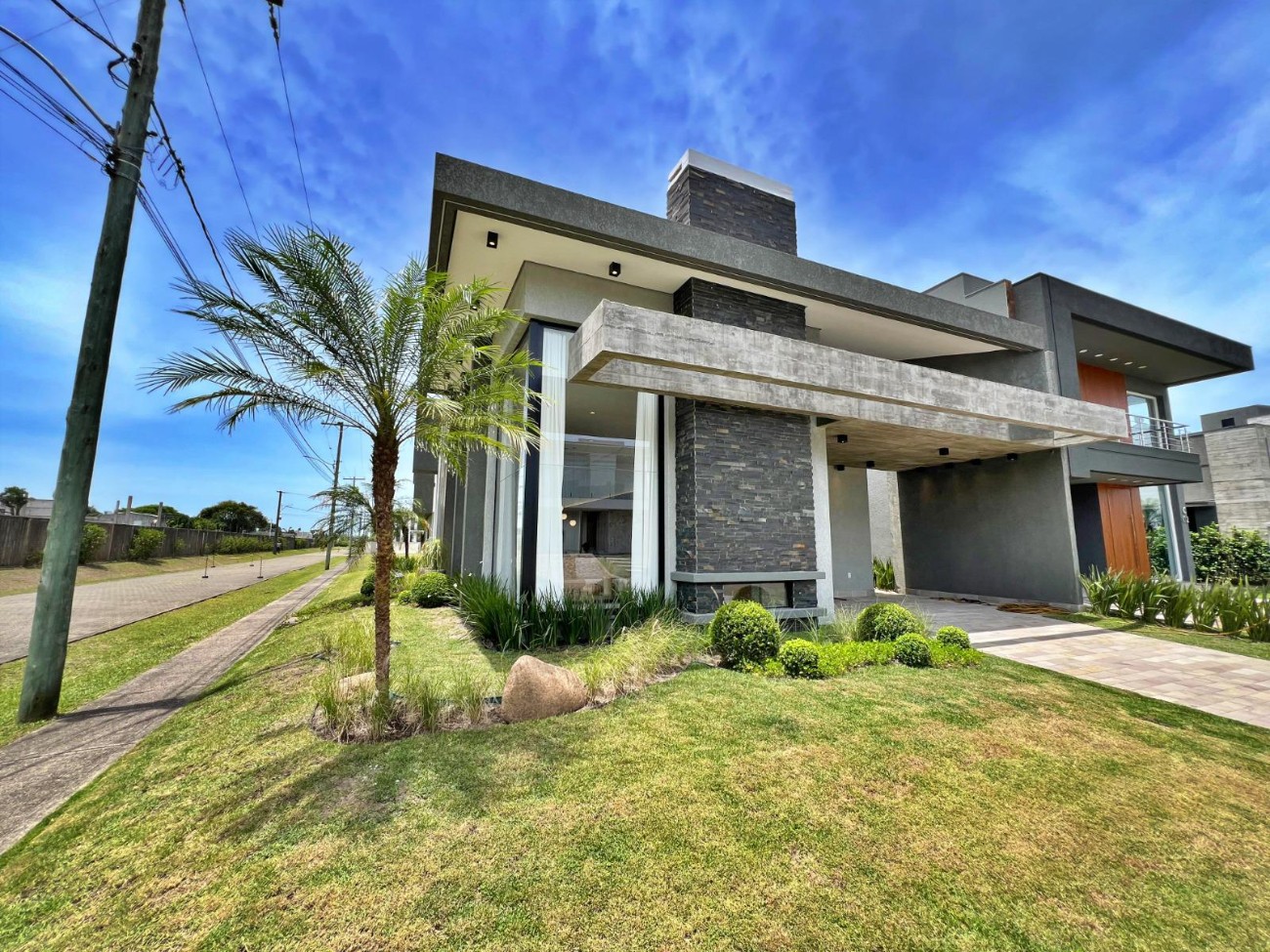 Casa em Condomínio 4 dormitórios para venda, Parque Antártica  em Capão da Canoa | Ref.: 1277
