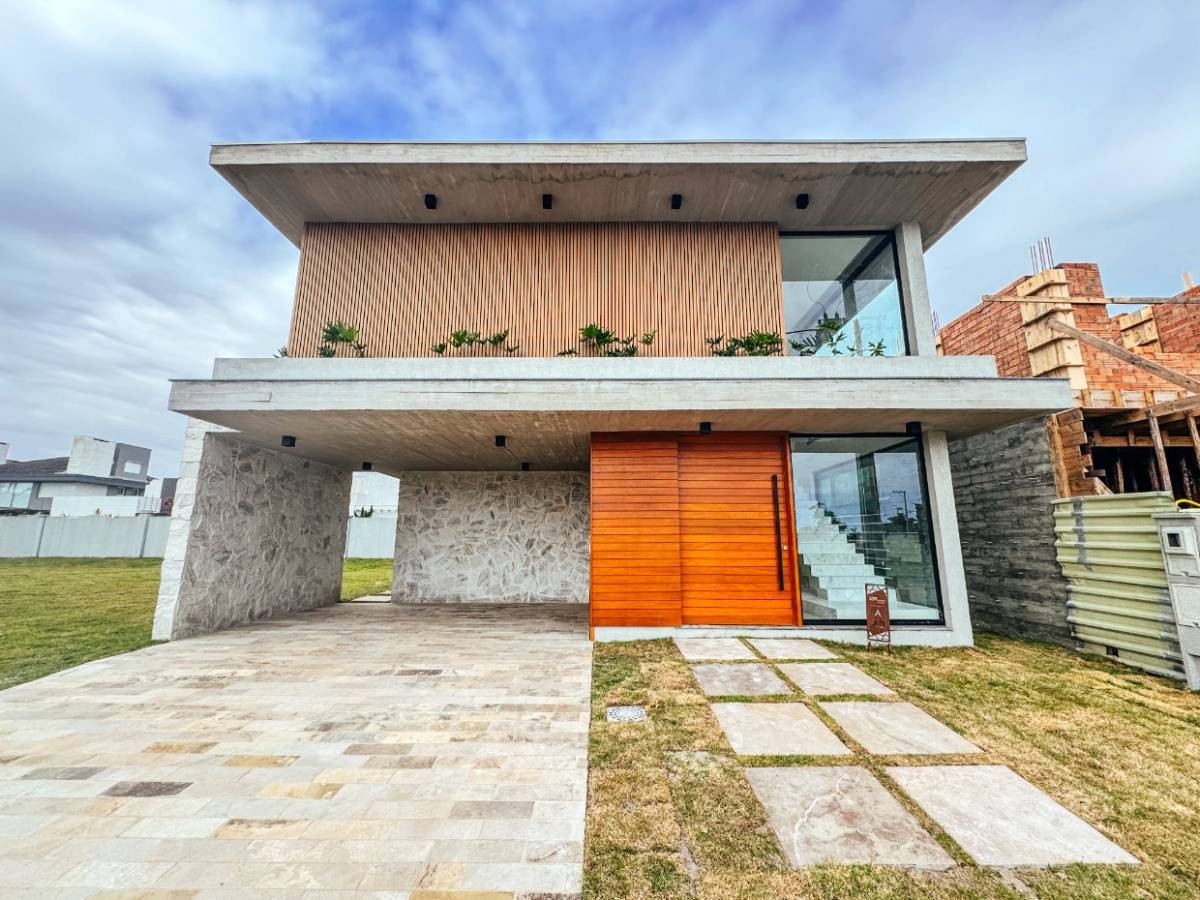 Casa em Condomínio 4 dormitórios para venda, Atlântida  em Xangri-lá | Ref.: 1604