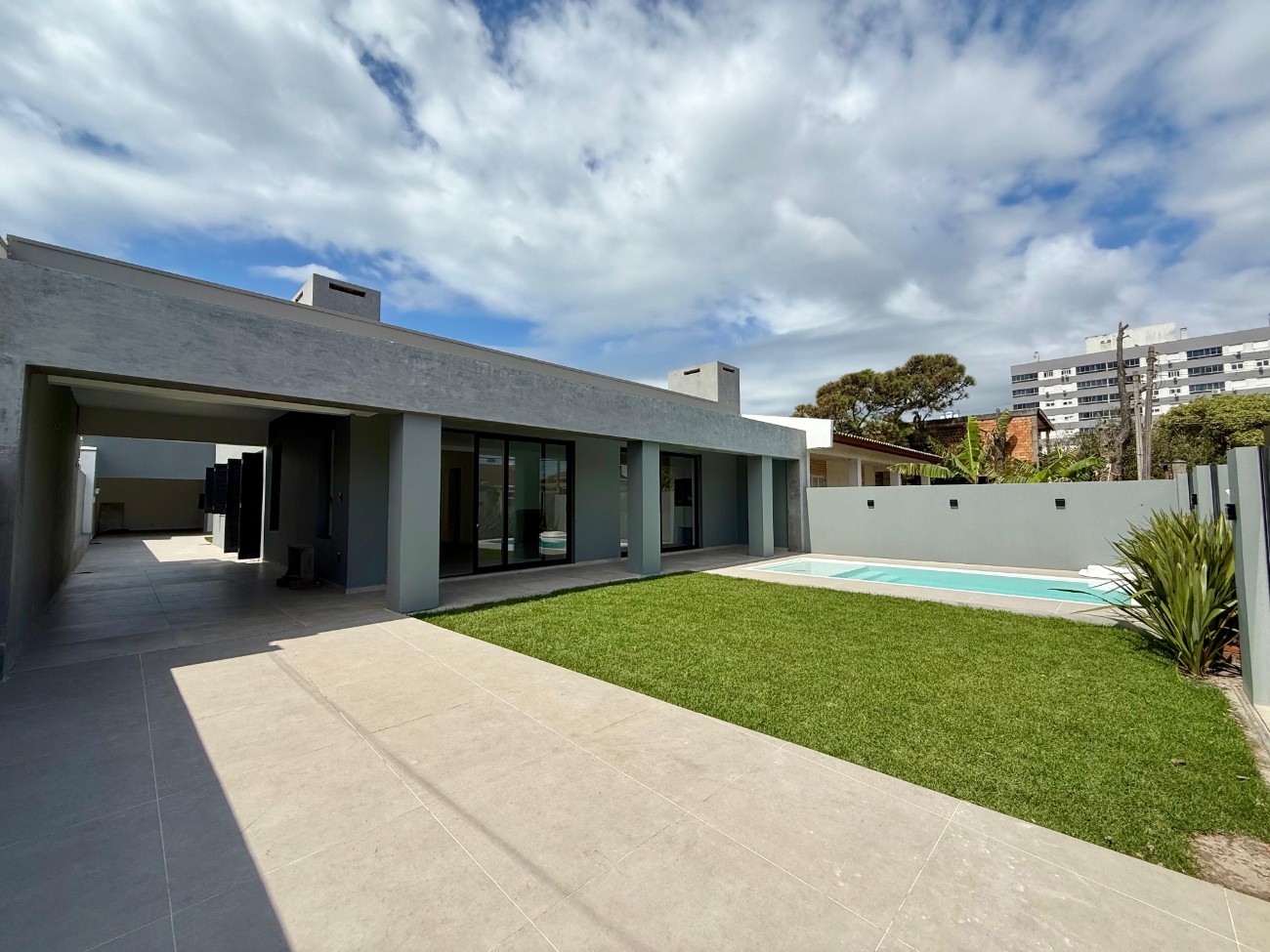 Casa 5 dormitórios para venda, Centro em Capão da Canoa | Ref.: 1879