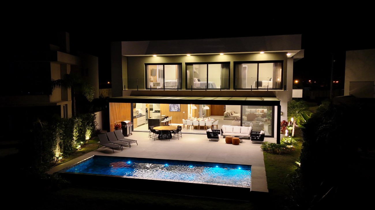 Casa em Condomínio 6 dormitórios para venda, Centro  em Xangri-lá | Ref.: 1899