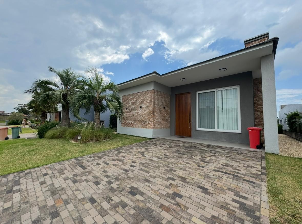 Casa em Condomínio 4 dormitórios para venda, / em Capão da Canoa | Ref.: 2055