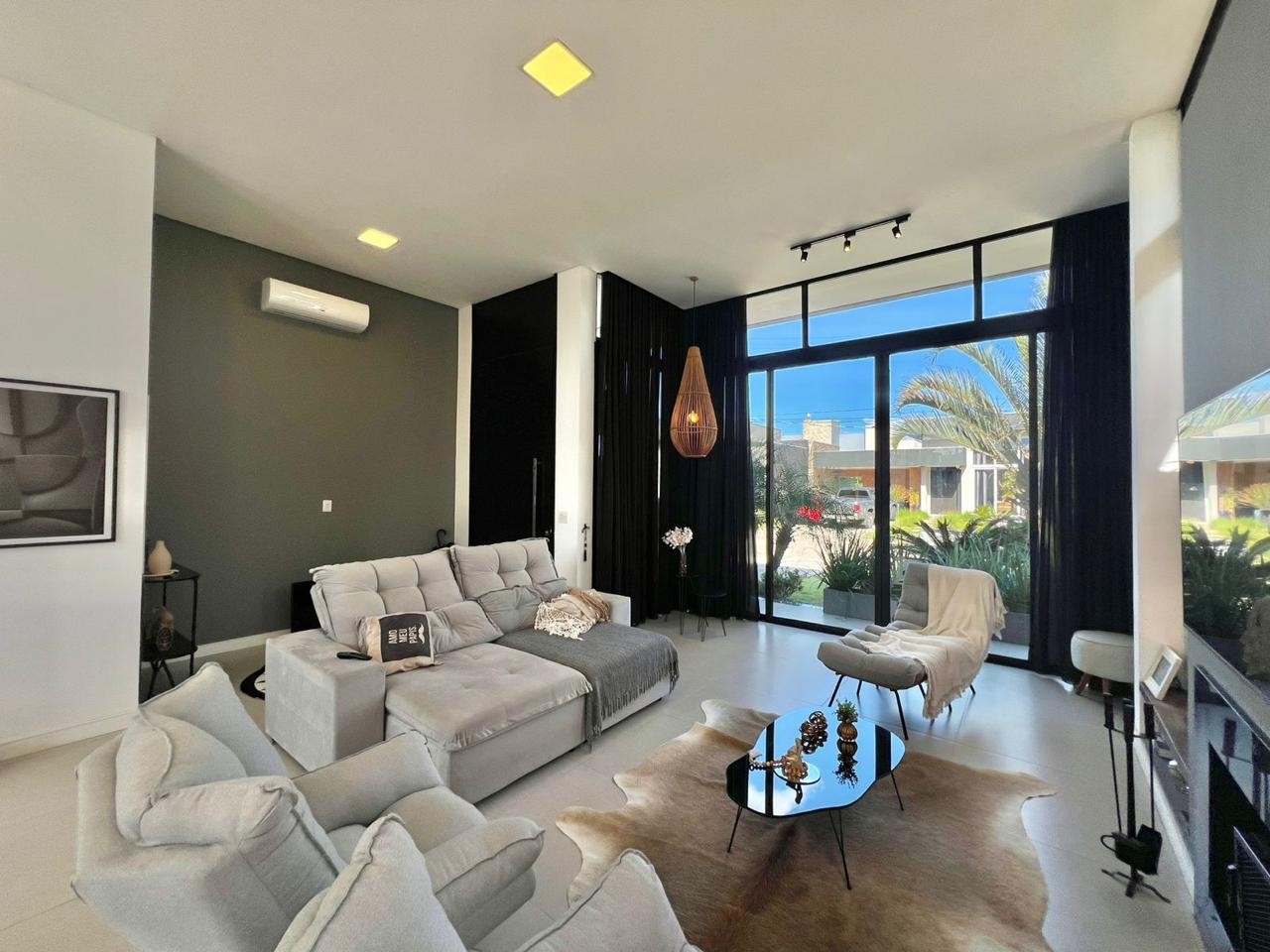 Casa em Condomínio 4 dormitórios para venda, / em Capão da Canoa | Ref.: 2057