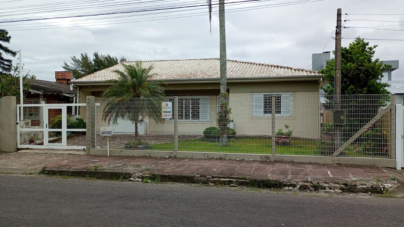 Casa 3 dormitórios para venda, Santo Antônio  em Capão da Canoa | Ref.: 2194