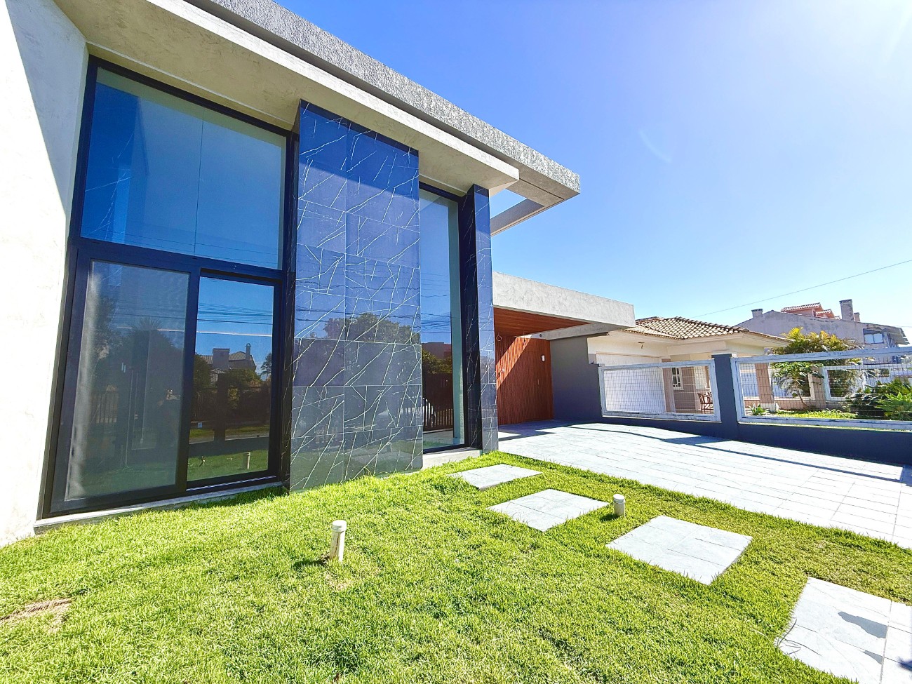 Casa 4 dormitórios para venda, Centro  em Xangri-lá | Ref.: 3026
