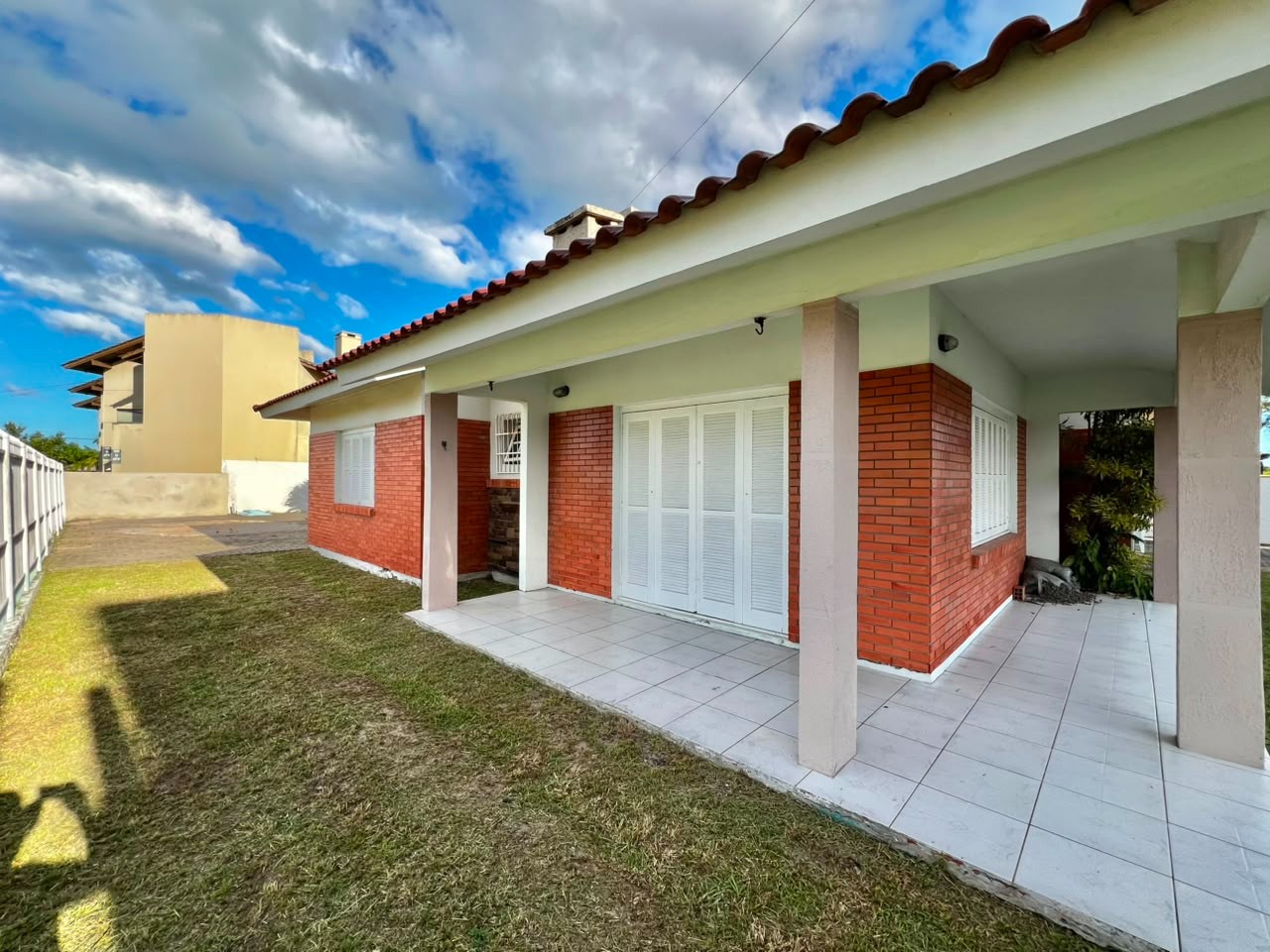 Casa 4 dormitórios para venda, Zona Nova em Capão da Canoa | Ref.: 4941